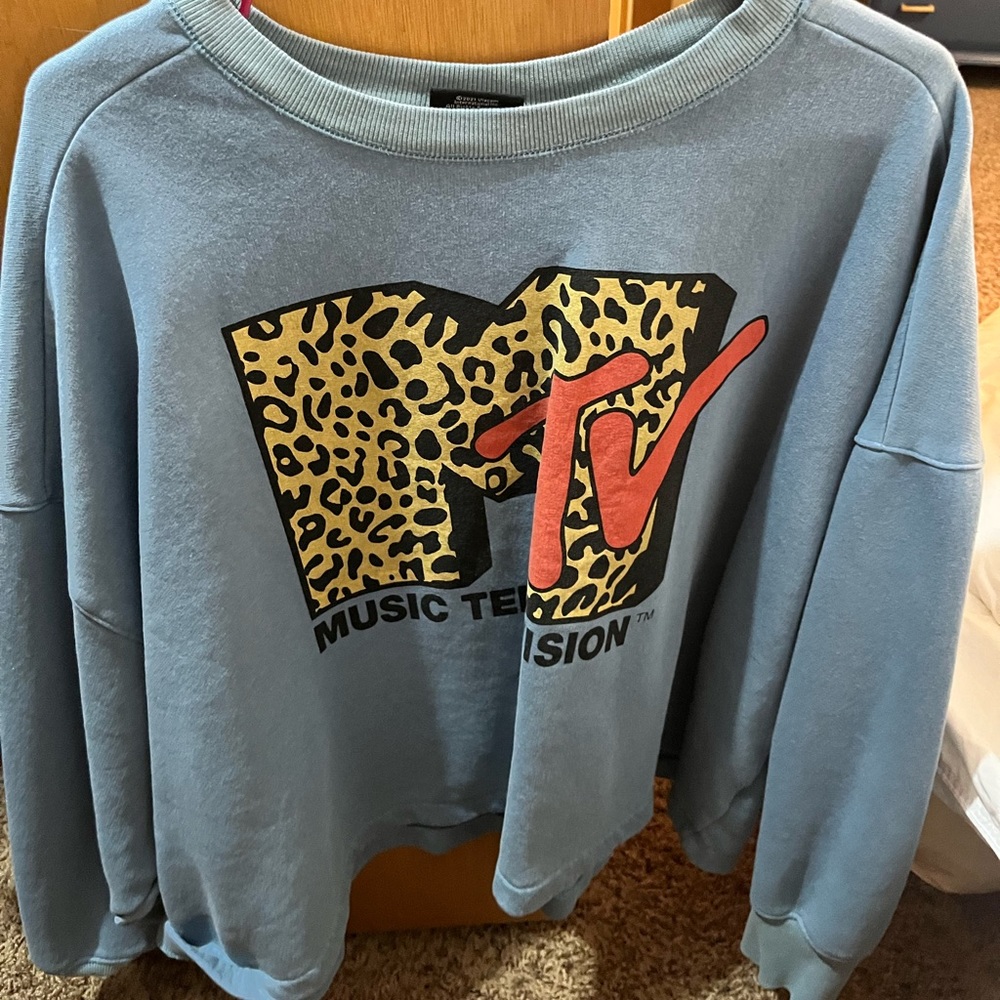 MTV crop crew neck